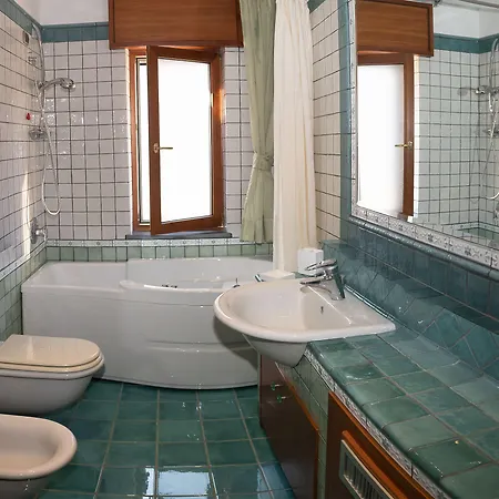 Yourhome - Domus Apartment